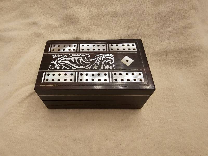 Stunning Victorian Rosewood & Mother of Pearl Folding Cribbage Board