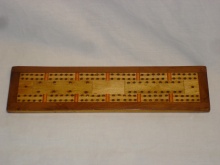 Vintage Veneered Cribbage Board - VVC25